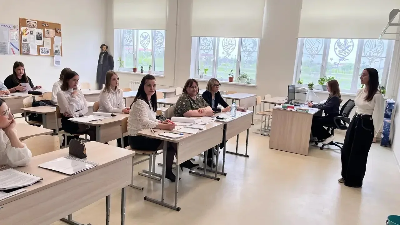 🚀 Старт проектам дан, и это здорово!  Сегодня в нашей школе стартовала защита проектов! Ученики 8 и 