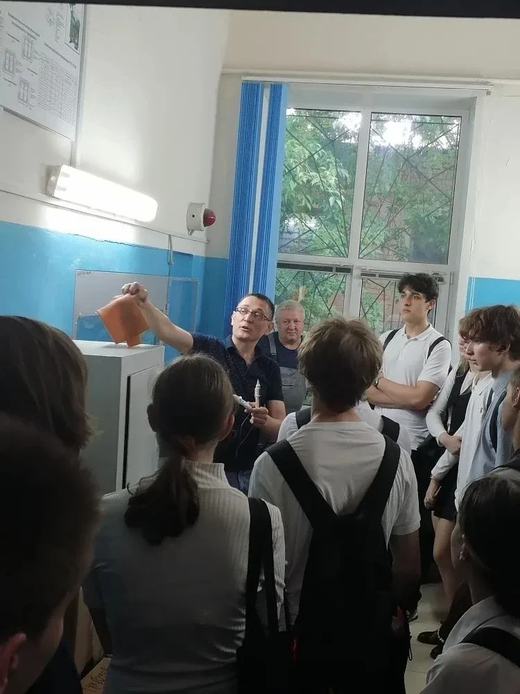19 мая старшеклассники, посещающие Энергокружок, открытый на базе нашей школы филиалом ПАО "Россети 