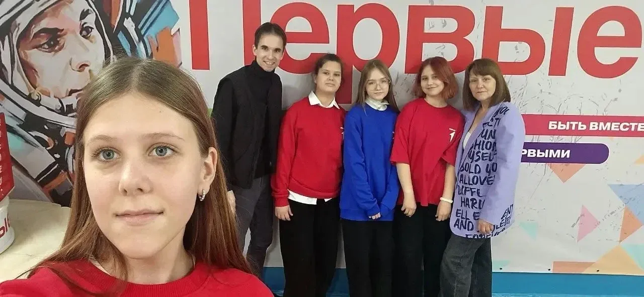 ОДИН ДЕНЬ ИЗ ЖИЗНИ СОВЕТНИКА👔  🌅 День Советника директора по воспитанию стартует не с планёрок, а с 