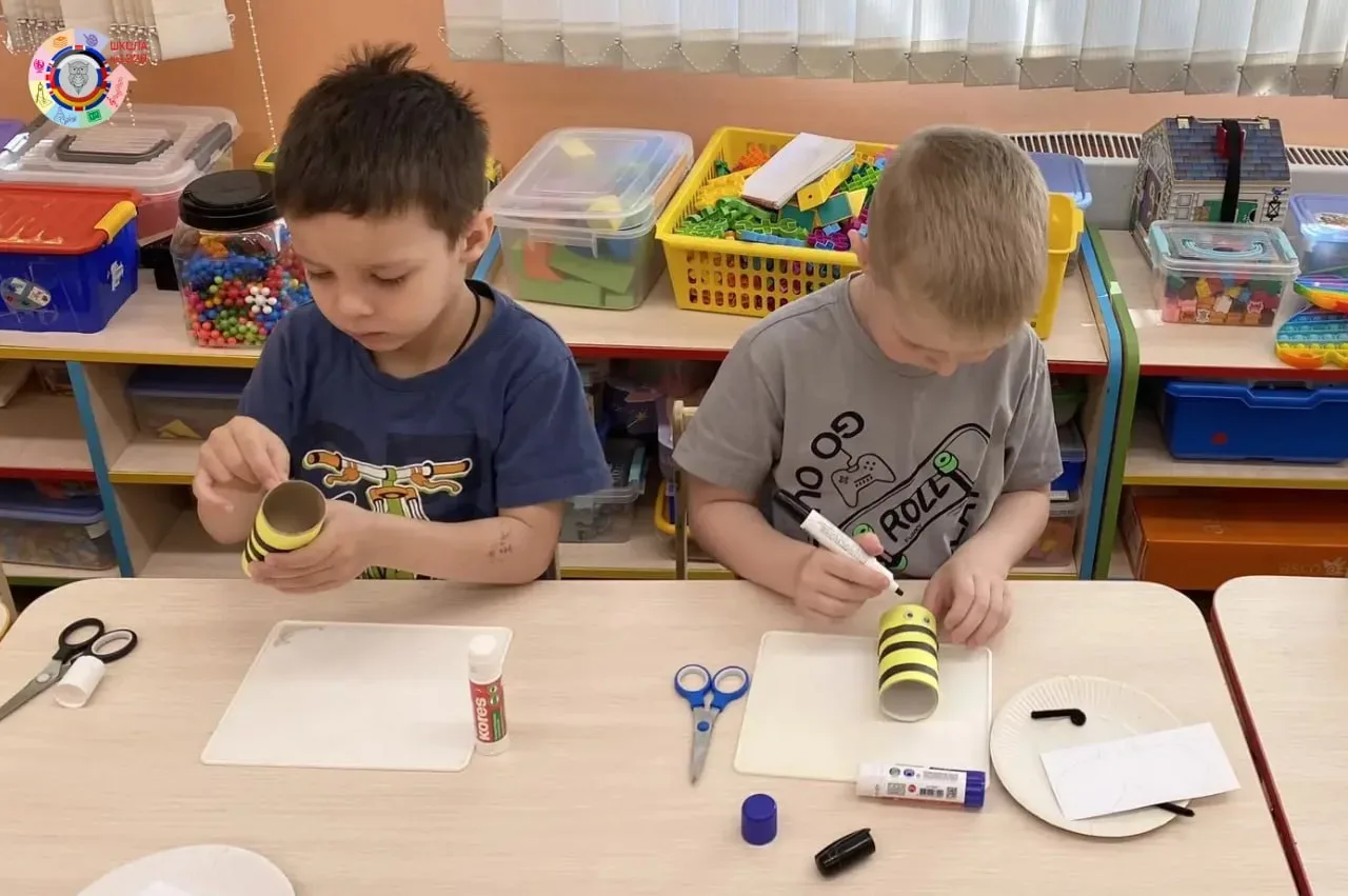 Жу-жу-жу!  🐝 Сегодня, 20 мая, отмечается Всемирный день пчел – профессиональный праздник самых трудо