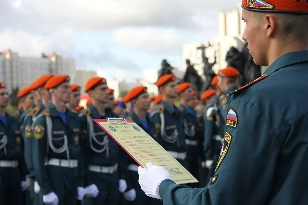 Задумываешься, где продолжить обучение?   Сделай правильный выбор❗️  Присоединяйся к братству чрезвы