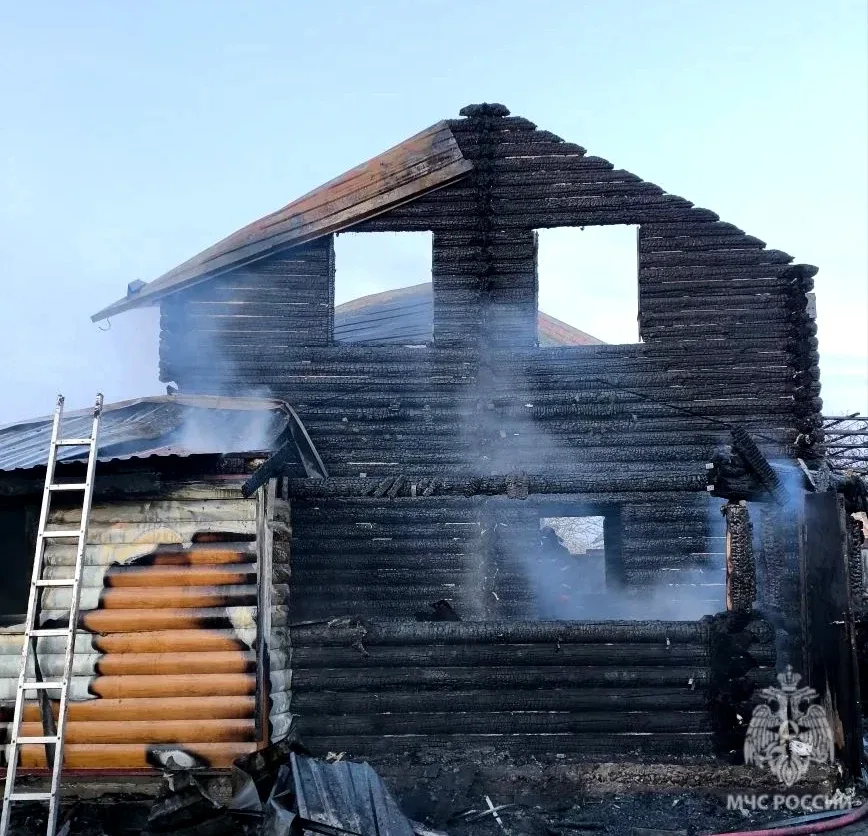 ❗На пожаре в Балакове погиб ребёнок, родители - в больнице  Сообщение о загорании в дачном доме садо