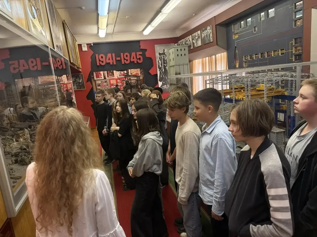 ПОХОД В МУЗЕЙ ПАО «ММК»🏭  🏭 13 мая 7 «Б» класс побывал на экскурсии в музее Магнитогорского металлур