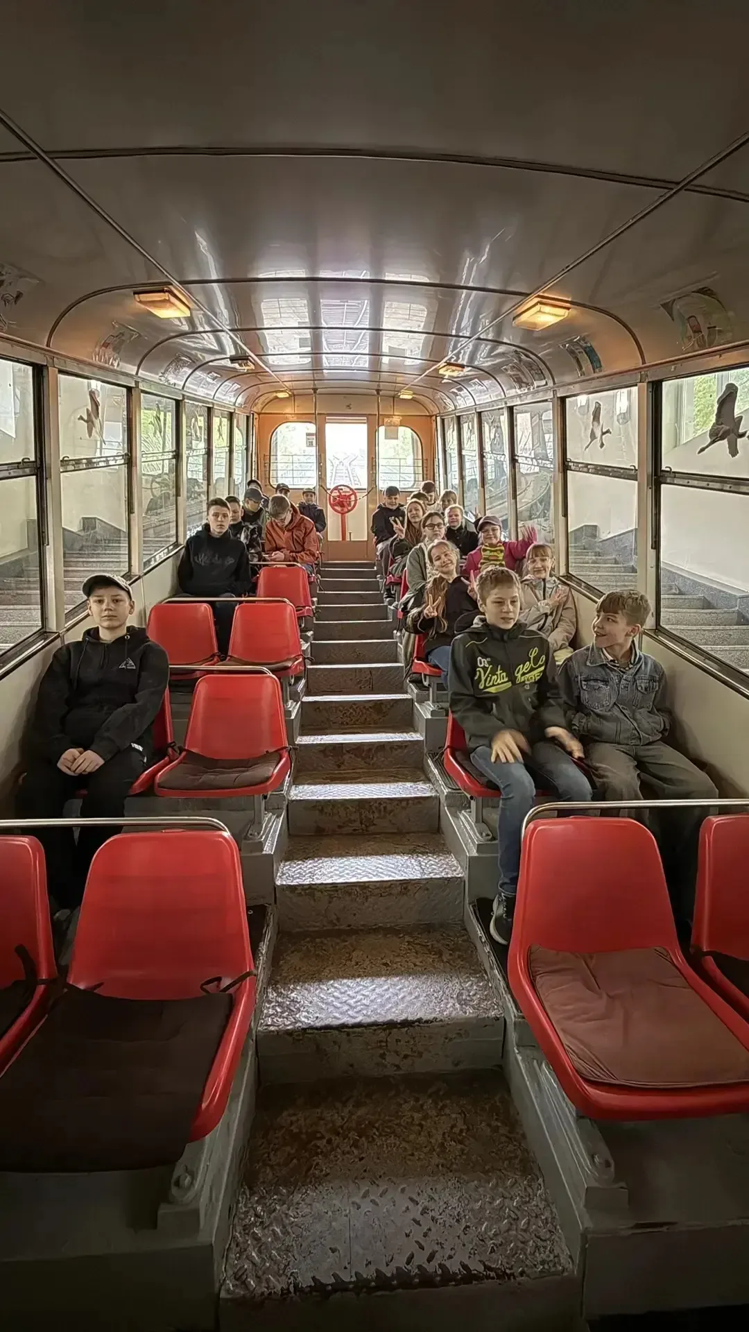 🚇15-16 мая ребята 5В класса совершили  увлекательное путешествие в город воинской славы Владивосток.