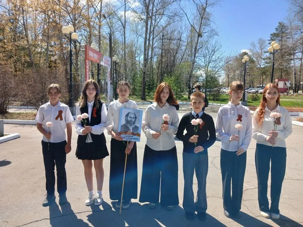🔥Подвиг ваш бессмертен, память о вас вечна! 🇷🇺На аллее ТОГУ около памятника воинам-освободителям гим