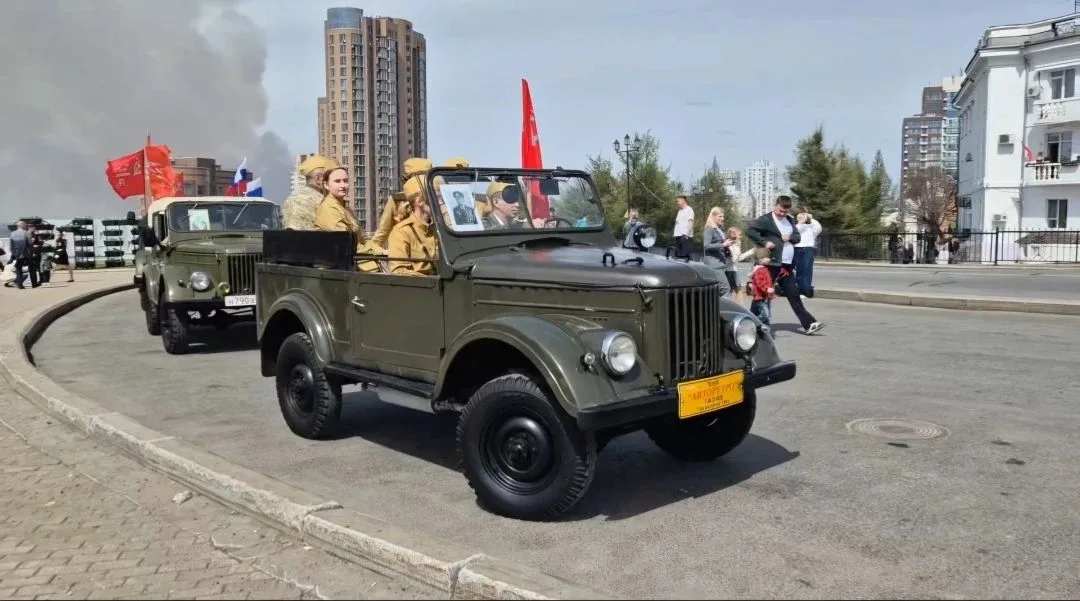 🔥Подвиг ваш бессмертен, память о вас вечна! 🗓Сегодня на площади Славы у Обелиска с перечнем 🌟Героев 