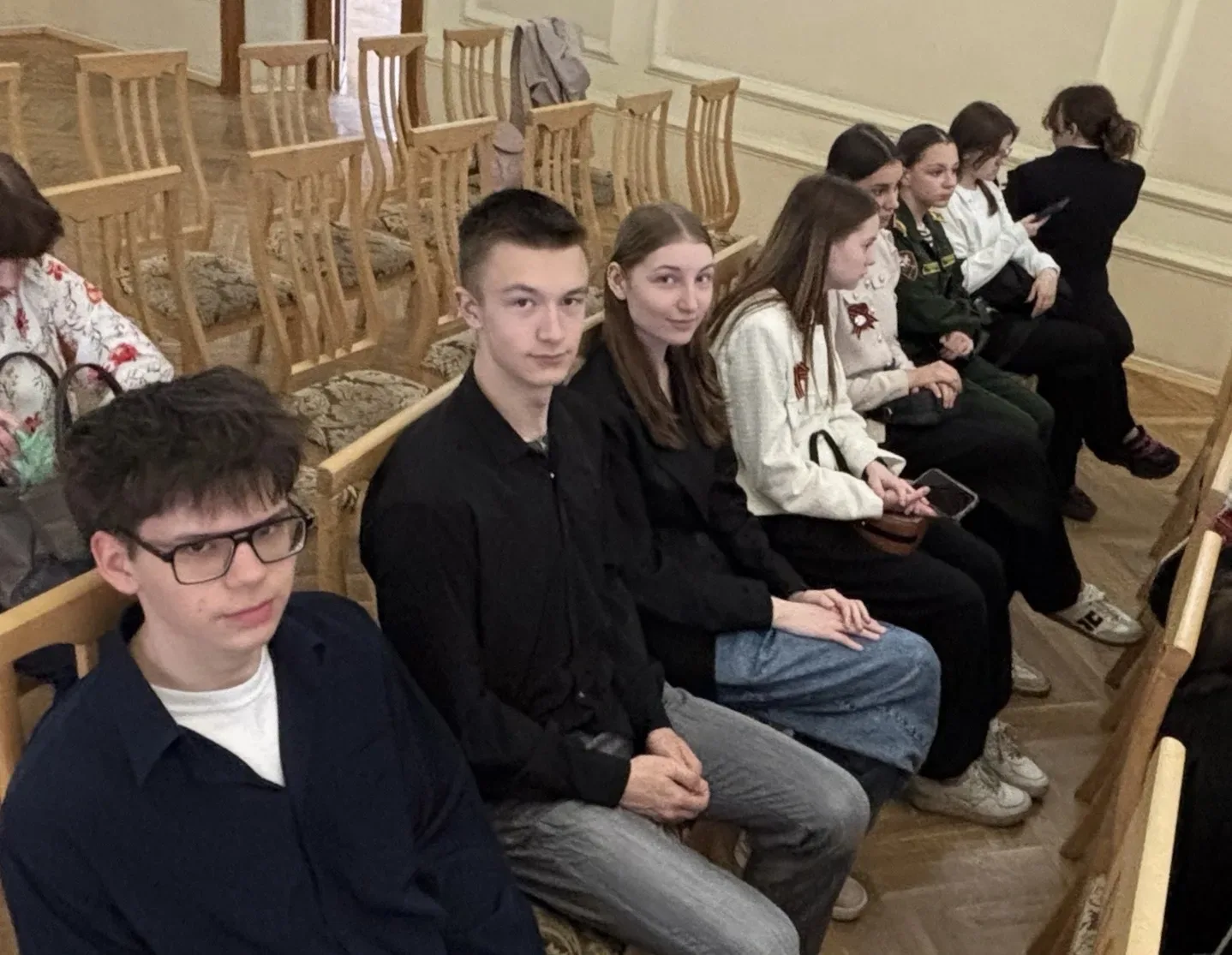 📚Библиотека имени А.Грина собрала ценителей книг, литературы и творчества на встрече с молодым драма