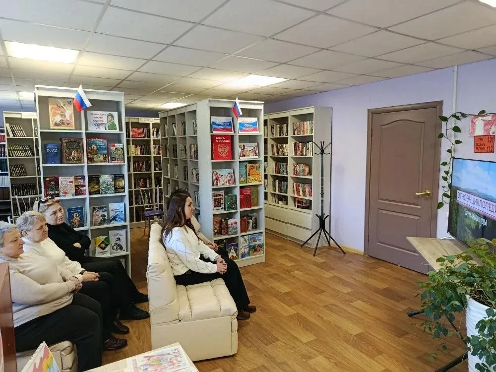 «Путешествия» по традициям народов России в центрах общения старшего поколения ЛНР  📚В Год единства 