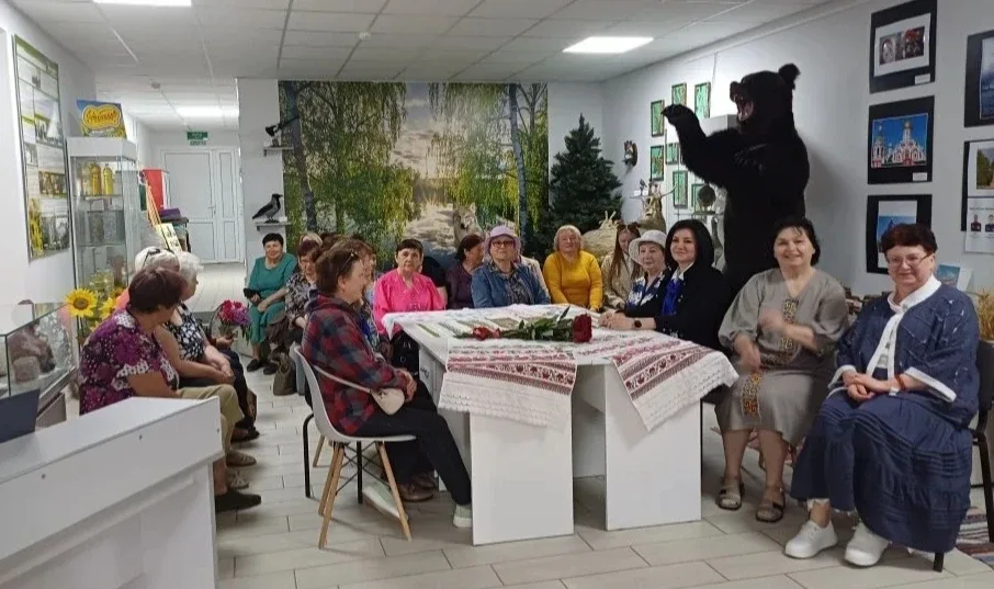 🔵 Сегодня, в Международный день музеев, участники Центра общения старшего поколения в Меловом посети