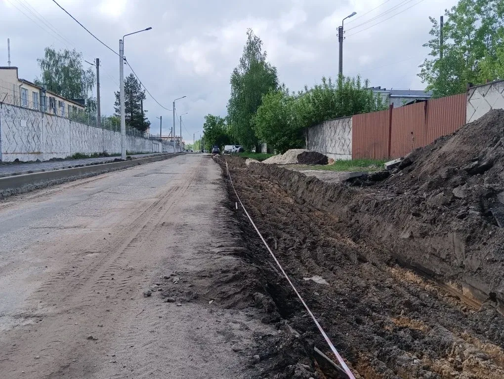 В Брянске идёт капремонт на 28 дорогах  Ещё четыре объекта проходят процедуру электронных торгов. Ра