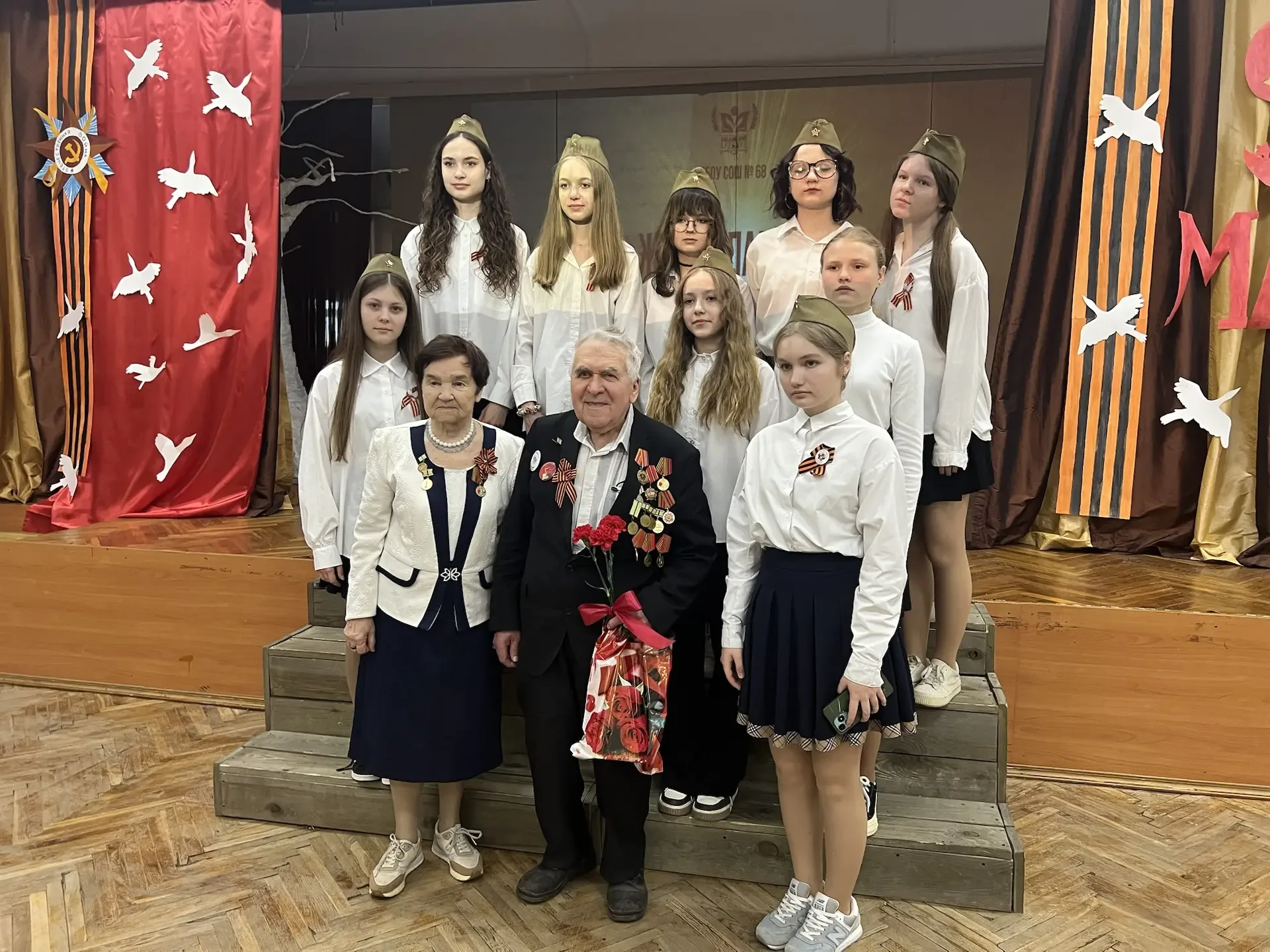 8 мая в нашей школе накануне великого праздника Дня победы прошел трогательный праздничный концер!🎖️