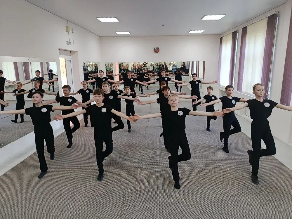 🎉 Браво, парни! 🎉  Сегодня в гимназии состоялся открытый урок Мужского ансамбля танца «Браво, парни!