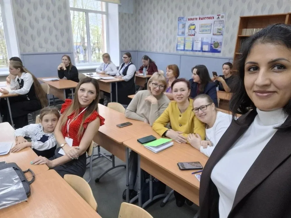 🎉 Повод для гордости!  🔥 🏆 Поздравляем нашу талантливую учительницу начальных классов, Анну Владимир