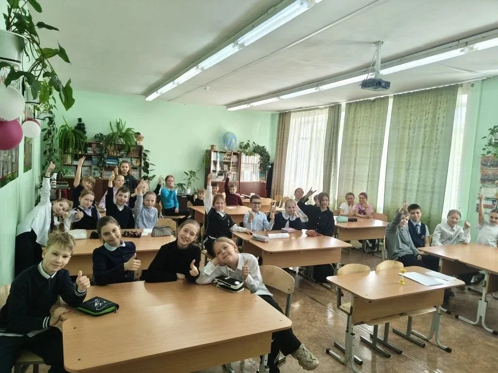 Уходящая неделя оказалась богатой на события. Ребята 3-их классов приняли участие в викторине по рус