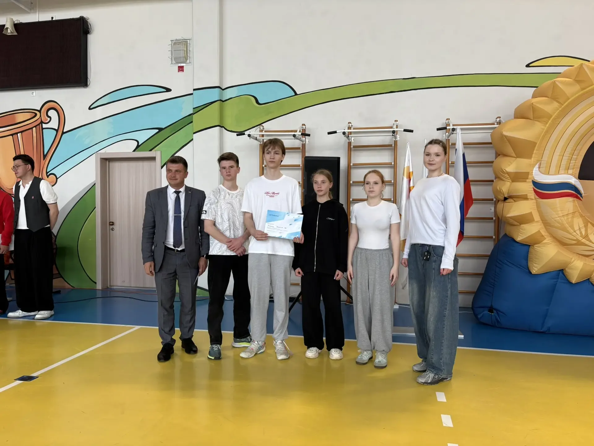 ⛹🏻‍♂️ВЫЗОВ ПЕРВЫХ💪🏼  Сегодня, 14 мая, на базе школы №26 кипели нешуточные страсти! Более 40 команд с