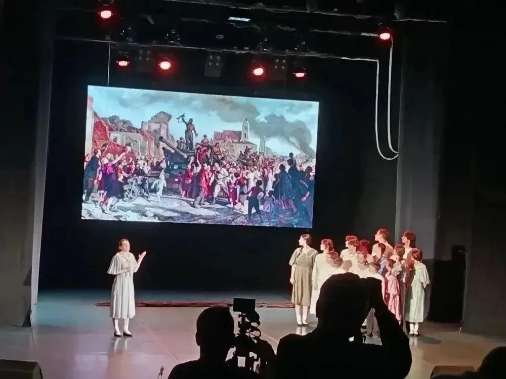 100 лет легенде!  Сегодня наши школьники-курсанты Центра «ВОИН» поздравили с вековым юбилеем ветеран