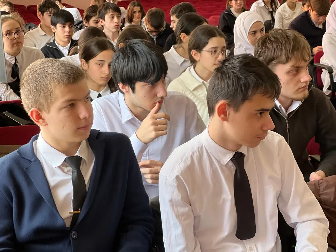 27 и 28 апреля 2026 года в МБОУ «СОШ N 26»состоялись родительские собрания и профилактические меропр