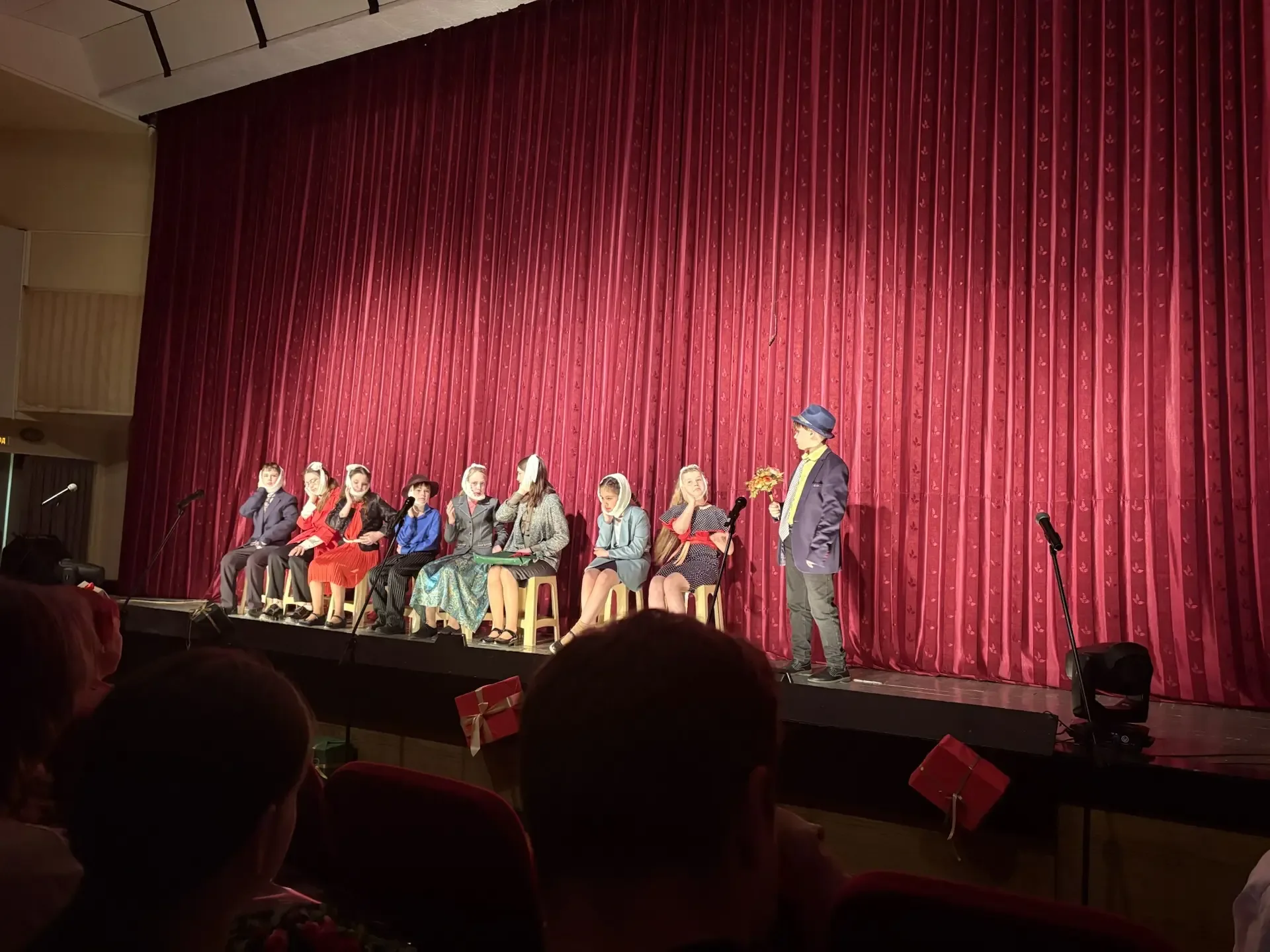 🎭17 мая в ККЗ «Южный» с оглушительным успехом прошел юбилейный театральный показ образцовой театраль