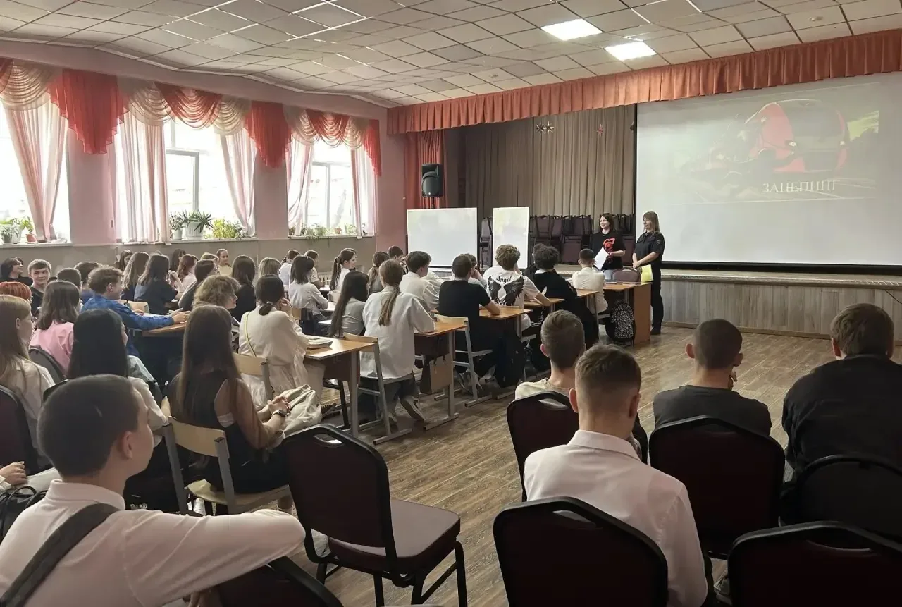 ⚠️ Безопасность на железной дороге — дело каждого!  ‼️В рамках месячника «Уступи дорогу поездам!» в 