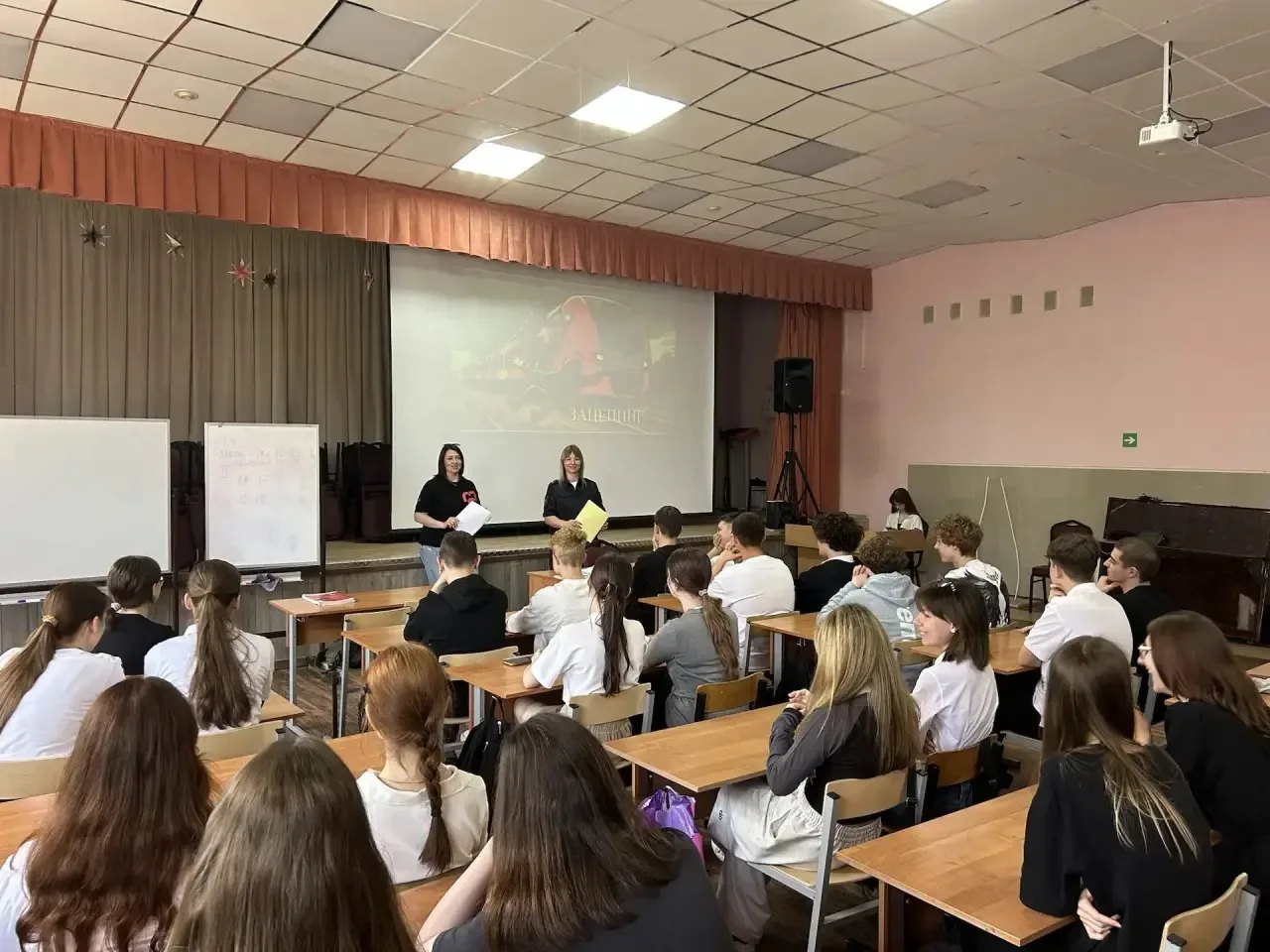 ⚠️ Безопасность на железной дороге — дело каждого!  ‼️В рамках месячника «Уступи дорогу поездам!» в 