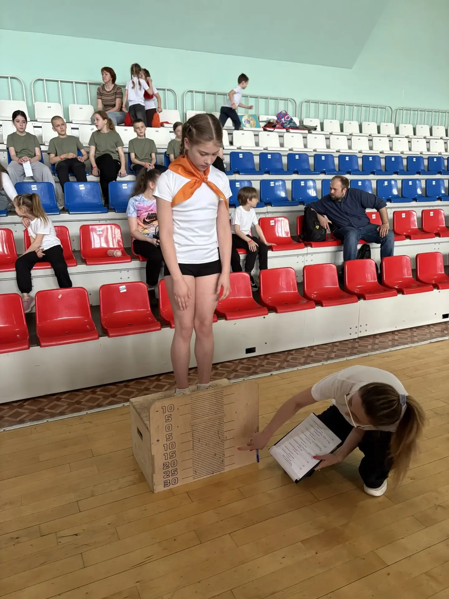 🏆Благодарим команду 3 «Д» класса за достойное выступление на спортивных соревнованиях «Вызов Первых»