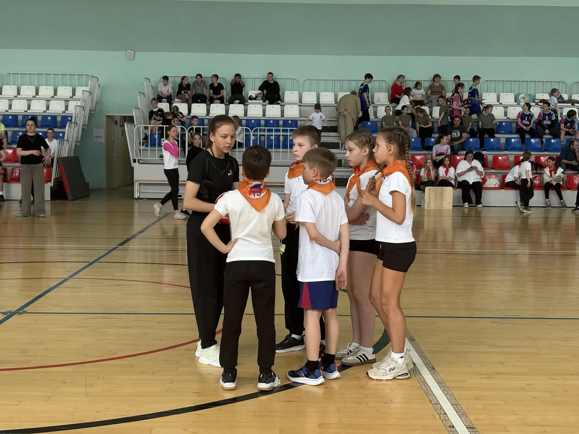 🏆Благодарим команду 3 «Д» класса за достойное выступление на спортивных соревнованиях «Вызов Первых»