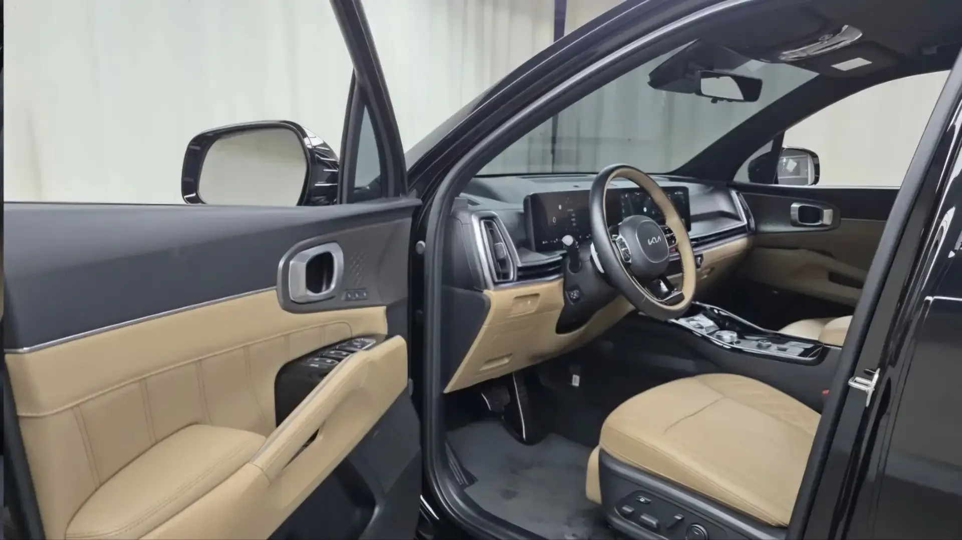 ✅ В продаже в Южной Корее   Kia Sorento  2025 год 15 500 км 1.6 гибрид - 235 ЛС Полный привод  ✅ Мак
