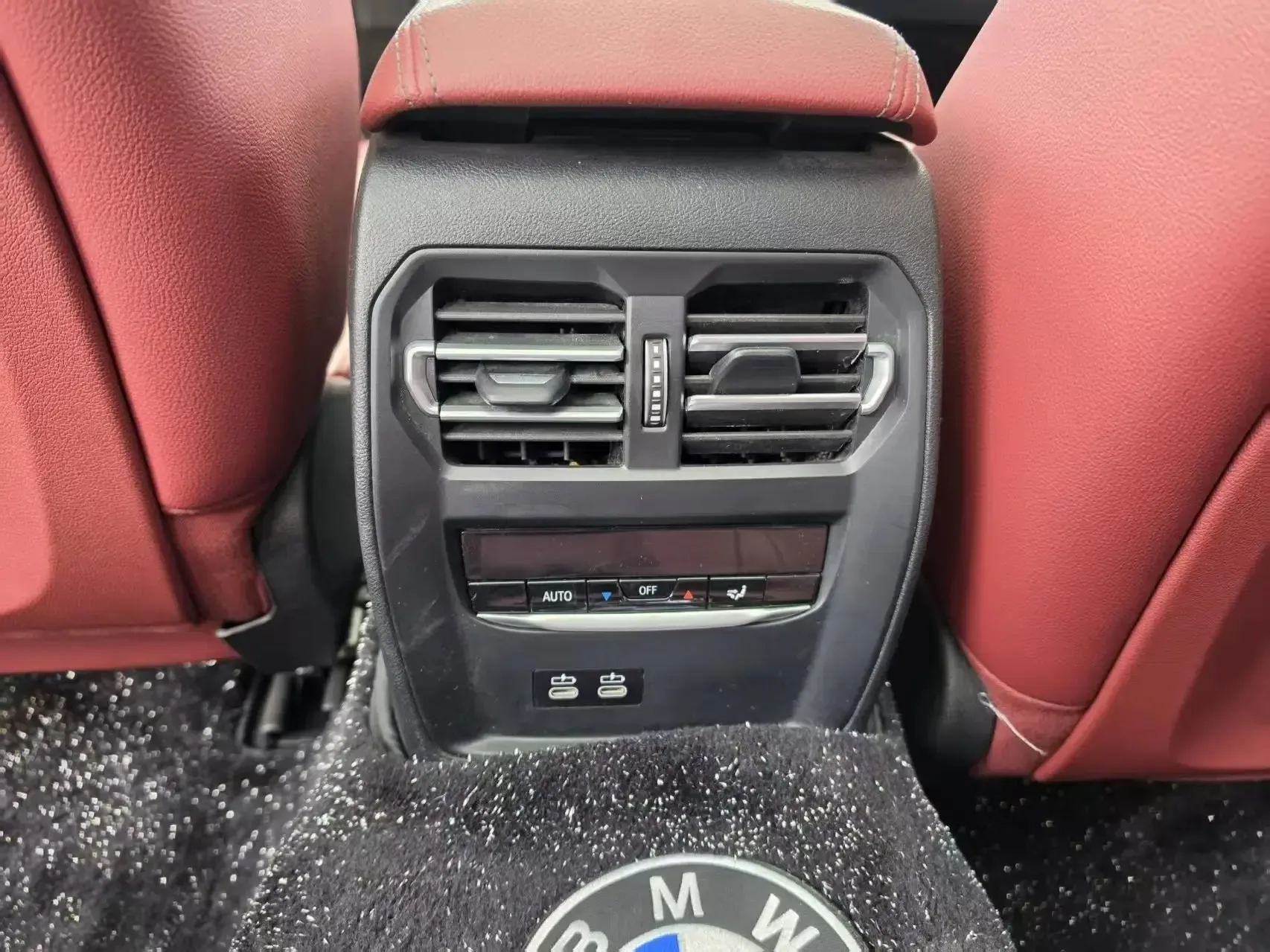 🔥🔥🔥Приобрели в Китае для Максима из Санкт-Петербурга   BMW 320i 2023 год 49 000 км 2.0 бензин - 156 
