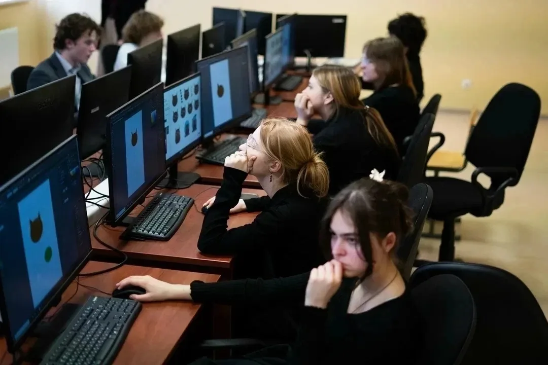 Учащиеся 9-1 класса стали участниками Молодежного форума инженерных профессий «Тechno Track'26». Мер