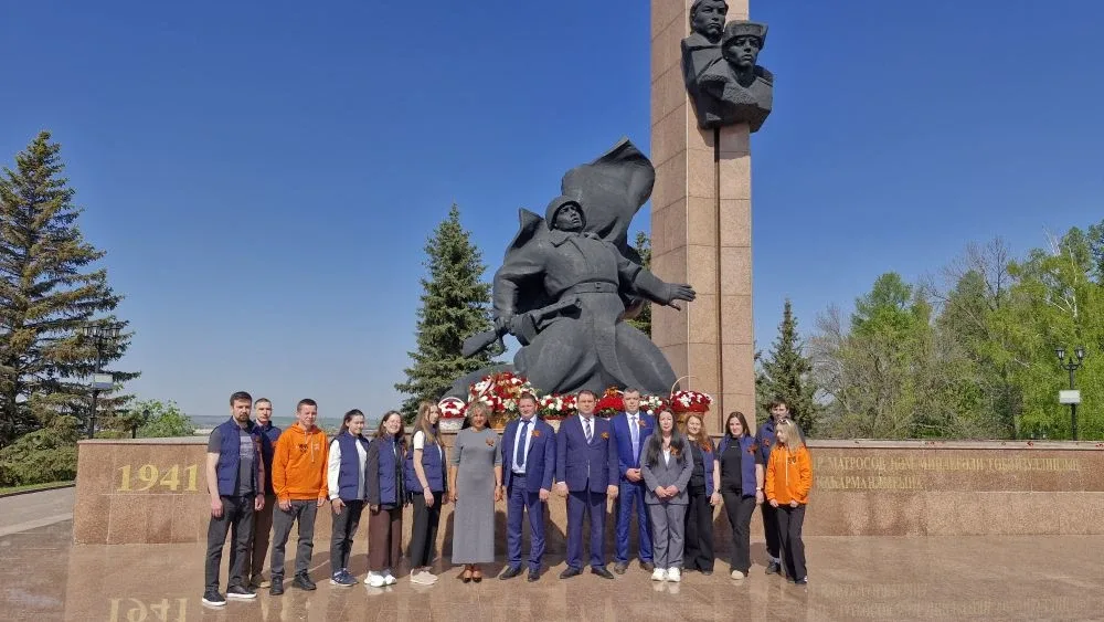 Генеральный директор ООО «ЕИРЦ РБ» Ирина Попова приняла участие в торжественной церемонии возложения