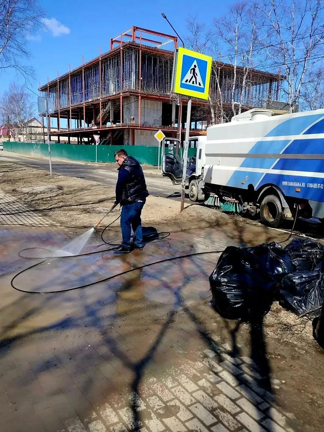 🛣 Дорожный сезон в Ногликском районе стартовал  В администрацию поступают вопросы о начале ямочного 