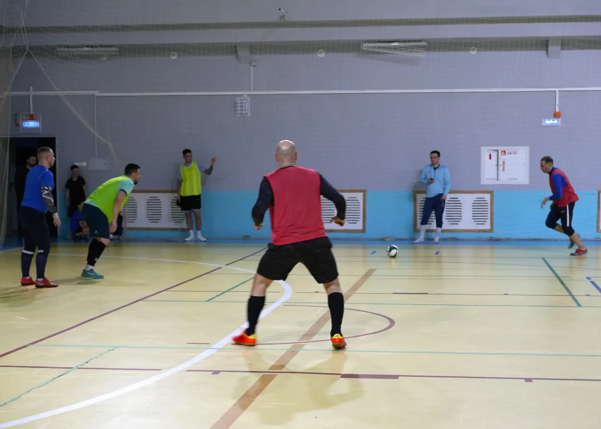 В СК «Арена» прошел «Весенний кубок» по футзалу ⚽  В турнире приняли участие четыре команды.  Первый
