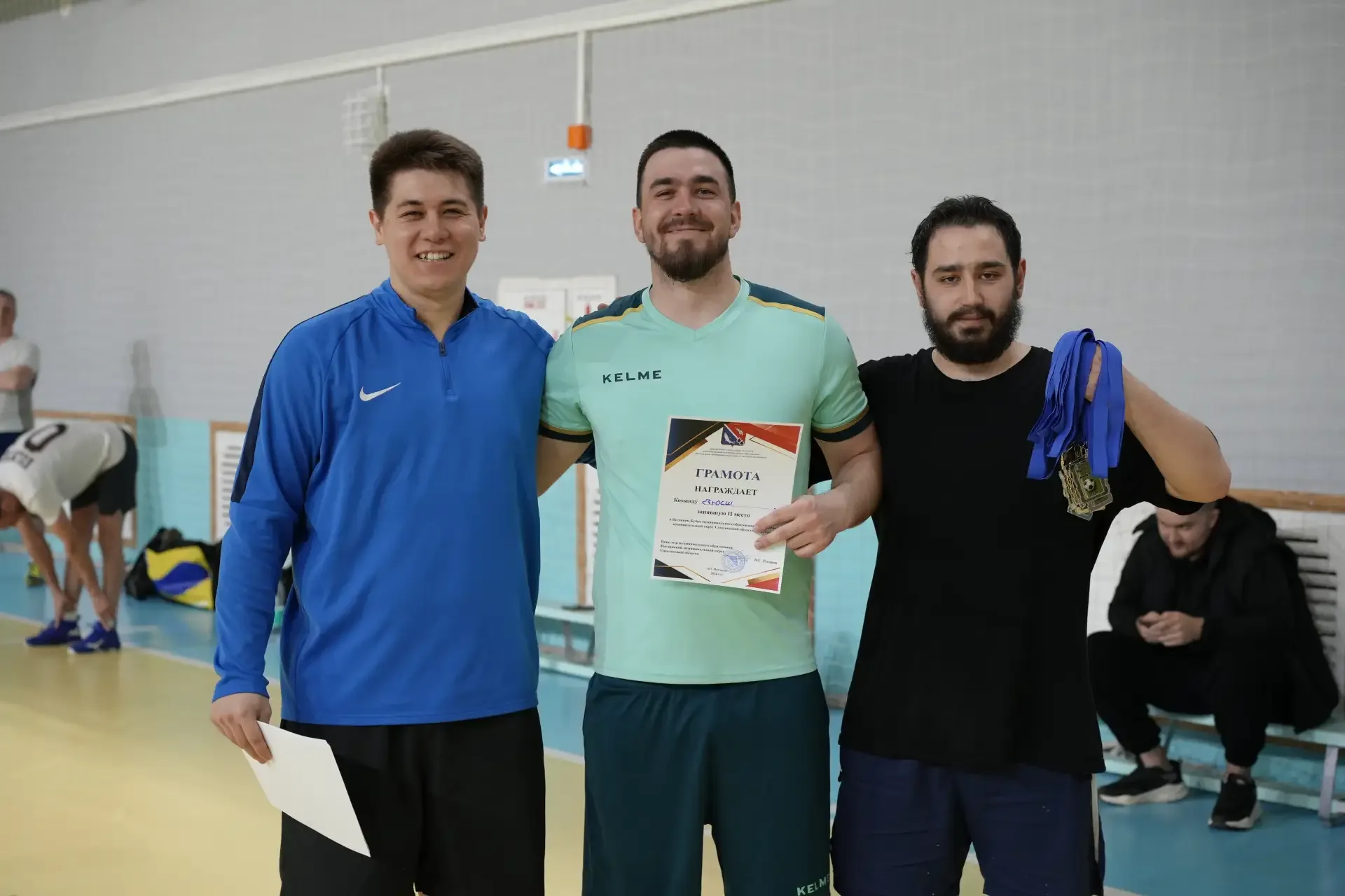 В СК «Арена» прошел «Весенний кубок» по футзалу ⚽  В турнире приняли участие четыре команды.  Первый