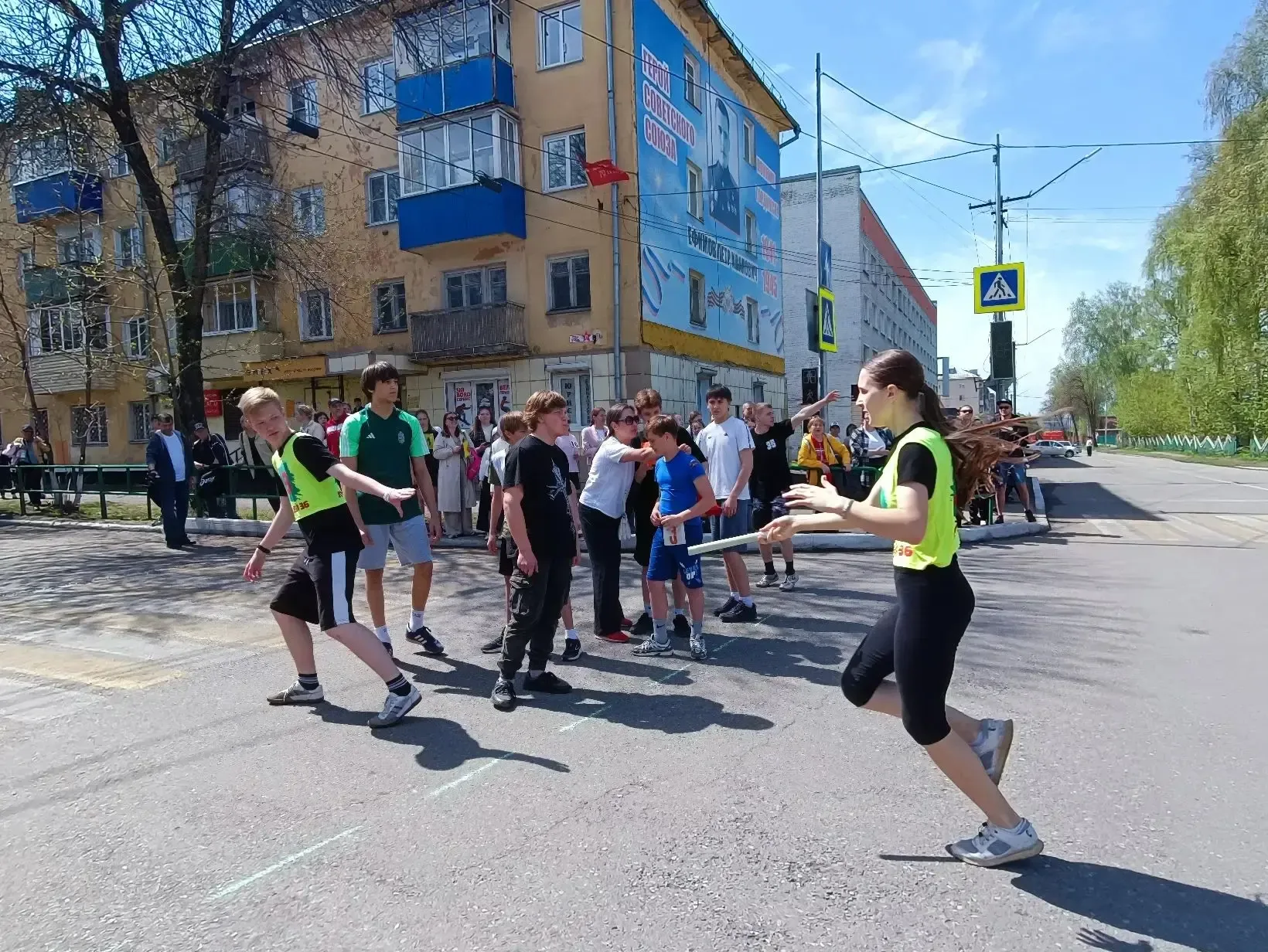 В рамках празднования Дня Победы в Осинниках состоялась легкоатлетическая эстафета🏃  В соревнованиях