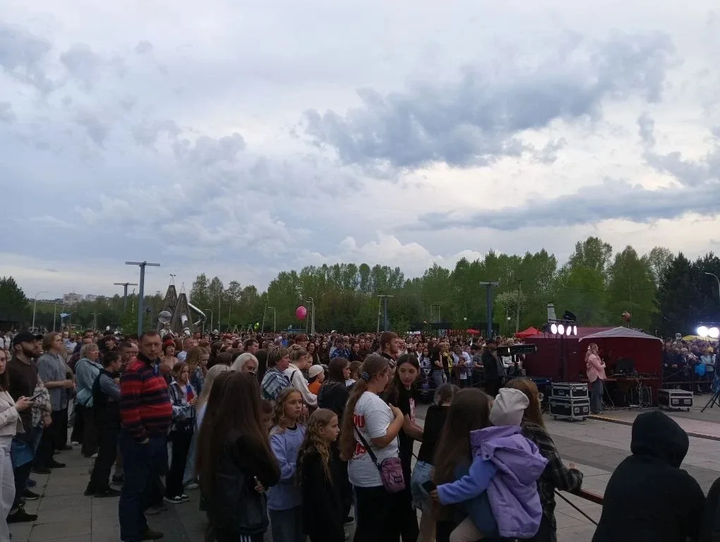 С Днём Победы! 🎇  Всех жителей города, сегодня ожидала насыщенная программа, посвящённая Дню Победы,