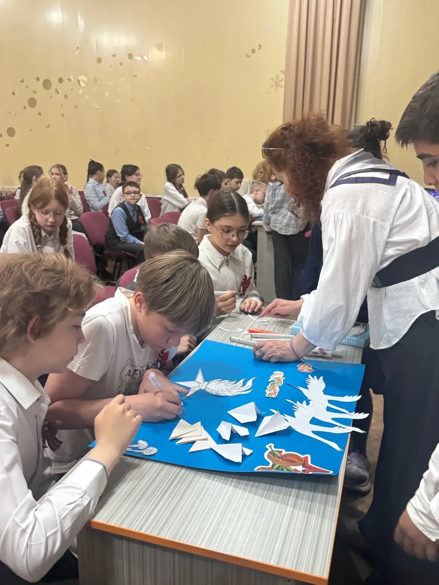 📢Сегодня пятиклассники стали не слушателями, а участниками.   К нам в гости пришли родители районног