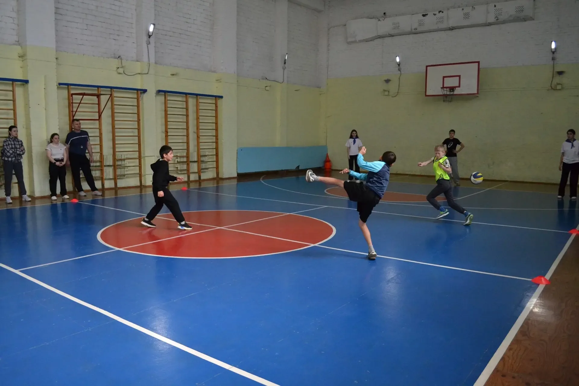 ⚽ МУНИЦИПАЛЬНЫЙ ЭТАП "ВЫЗОВА ПЕРВЫХ": ЯРКИЕ ЭМОЦИИ И ЗАСЛУЖЕННЫЕ ПОБЕДЫ!🎉  🤩Сегодня на базе МБОУ "СО