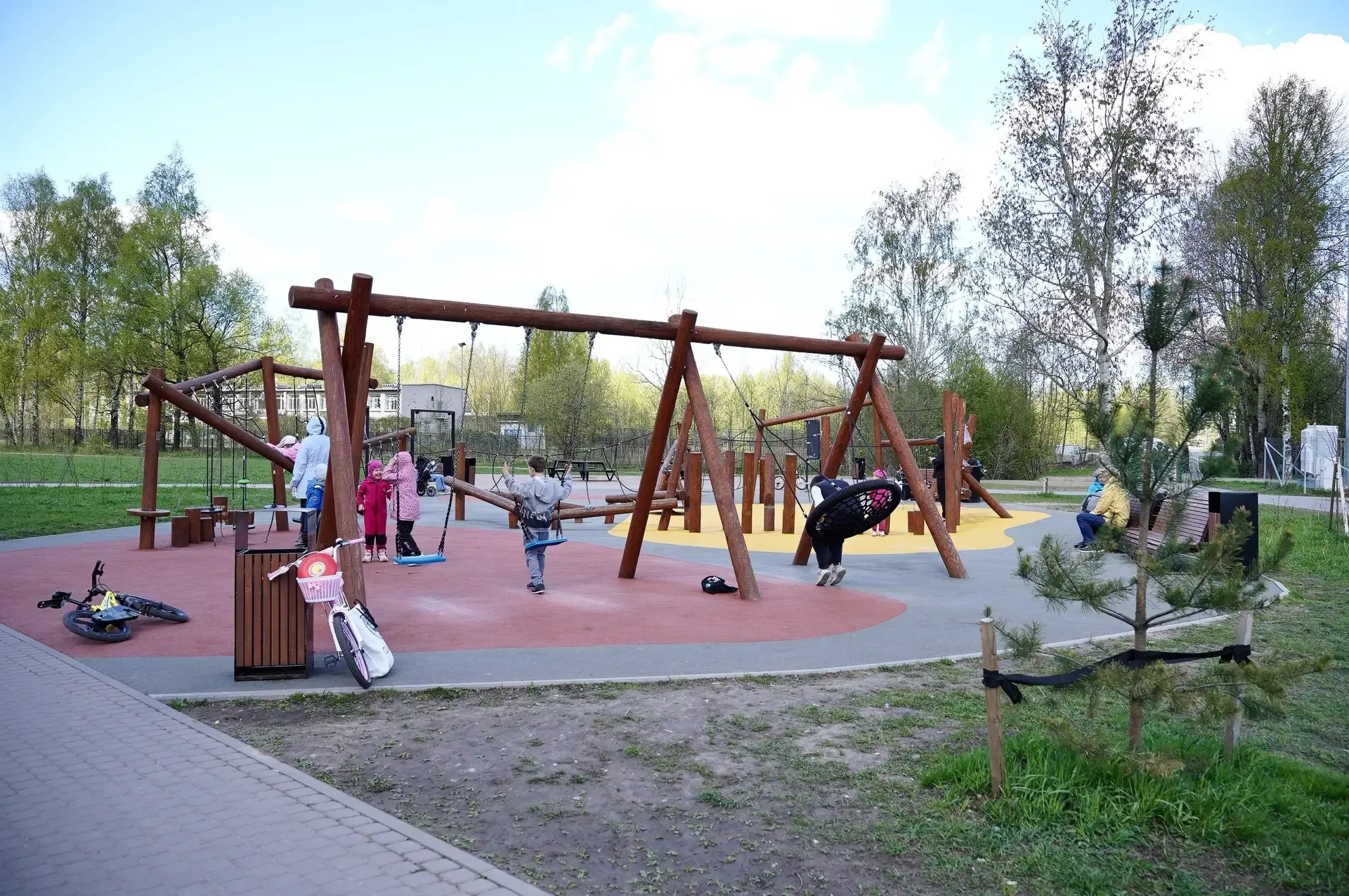 Сегодня днем проинспектировал объекты благоустройства Выборгского района вместе с главой администрац