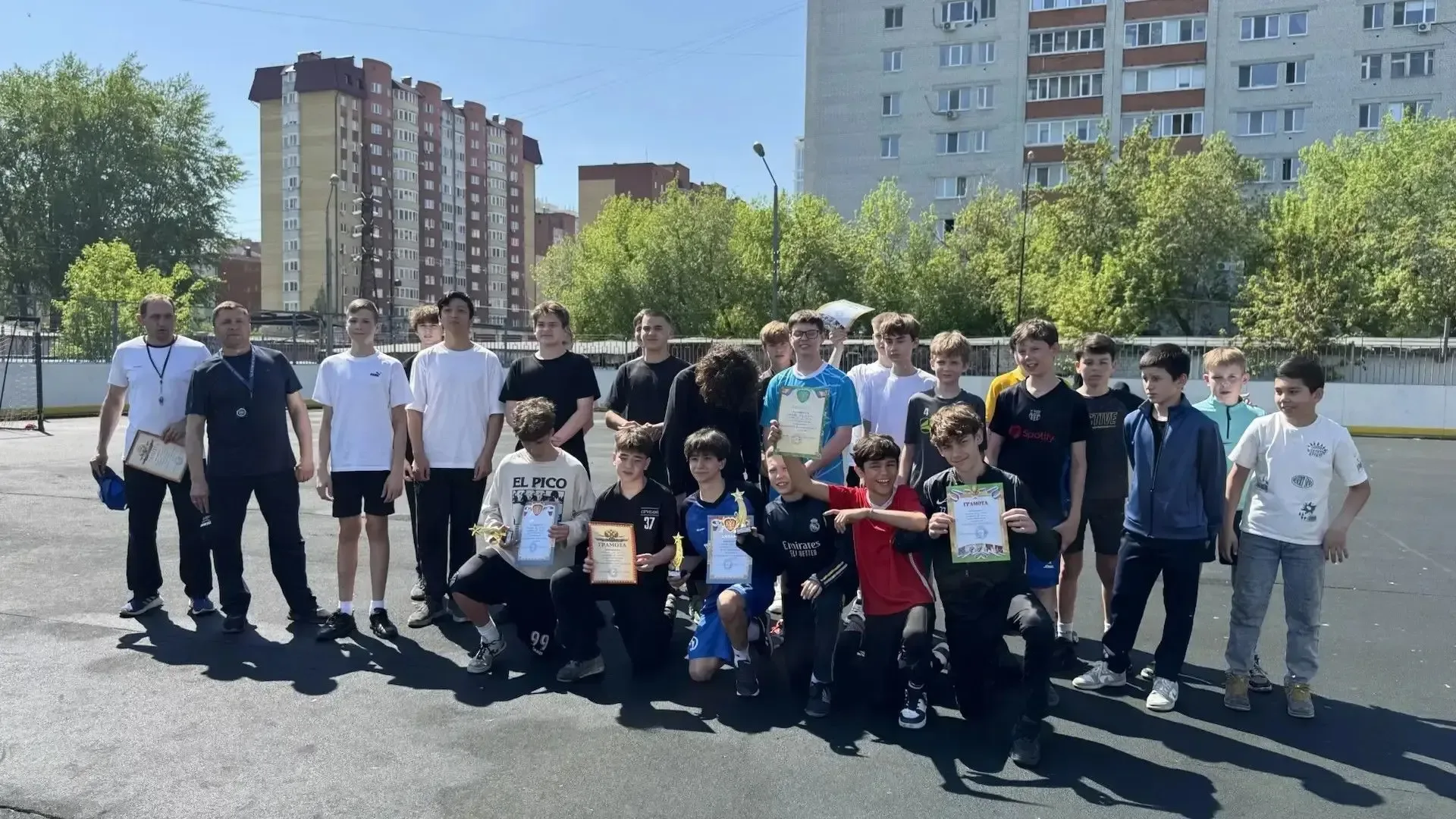 ⚽️ Футбольный драйв и поддержка друзей!  👉 В минувшую субботу на площадке царил настоящий спортивный