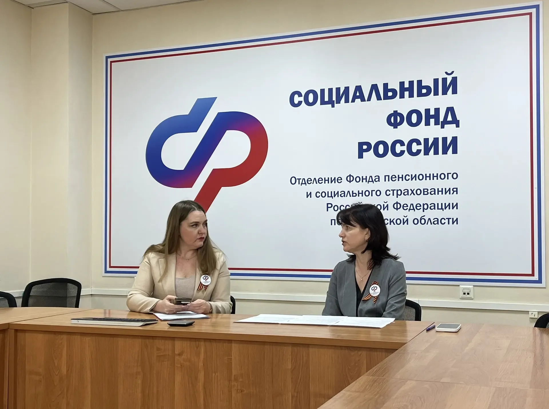 ✅ Работающие родители, которые воспитывают двоих или более детей до 18 или 23 лет (при их очном обуч