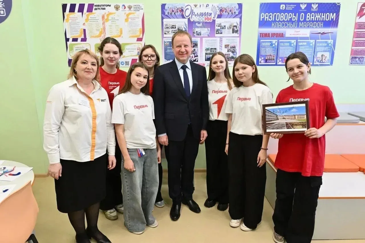 Губернатор Виктор Томенко подчеркнул критическую важность поддержки села для всего Алтайского края. 