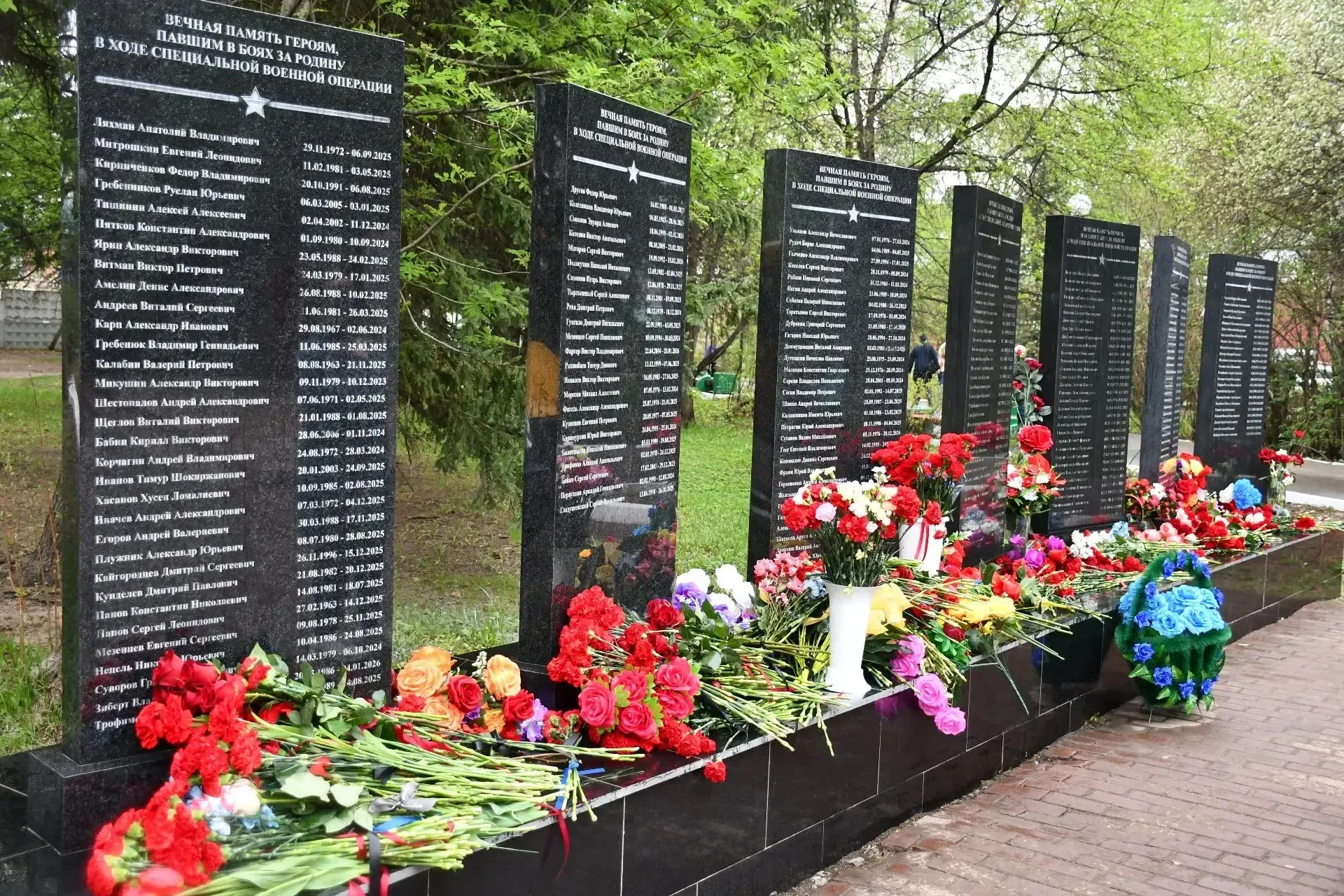 Сегодня, накануне Дня Победы, состоялся торжественный митинг памяти погибших героев нашего времени –