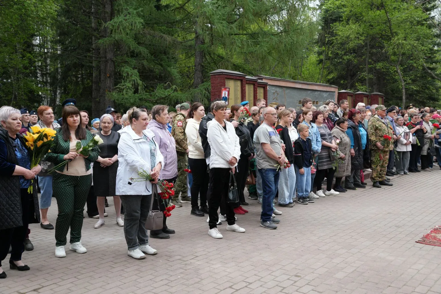 Сегодня, накануне Дня Победы, состоялся торжественный митинг памяти погибших героев нашего времени –
