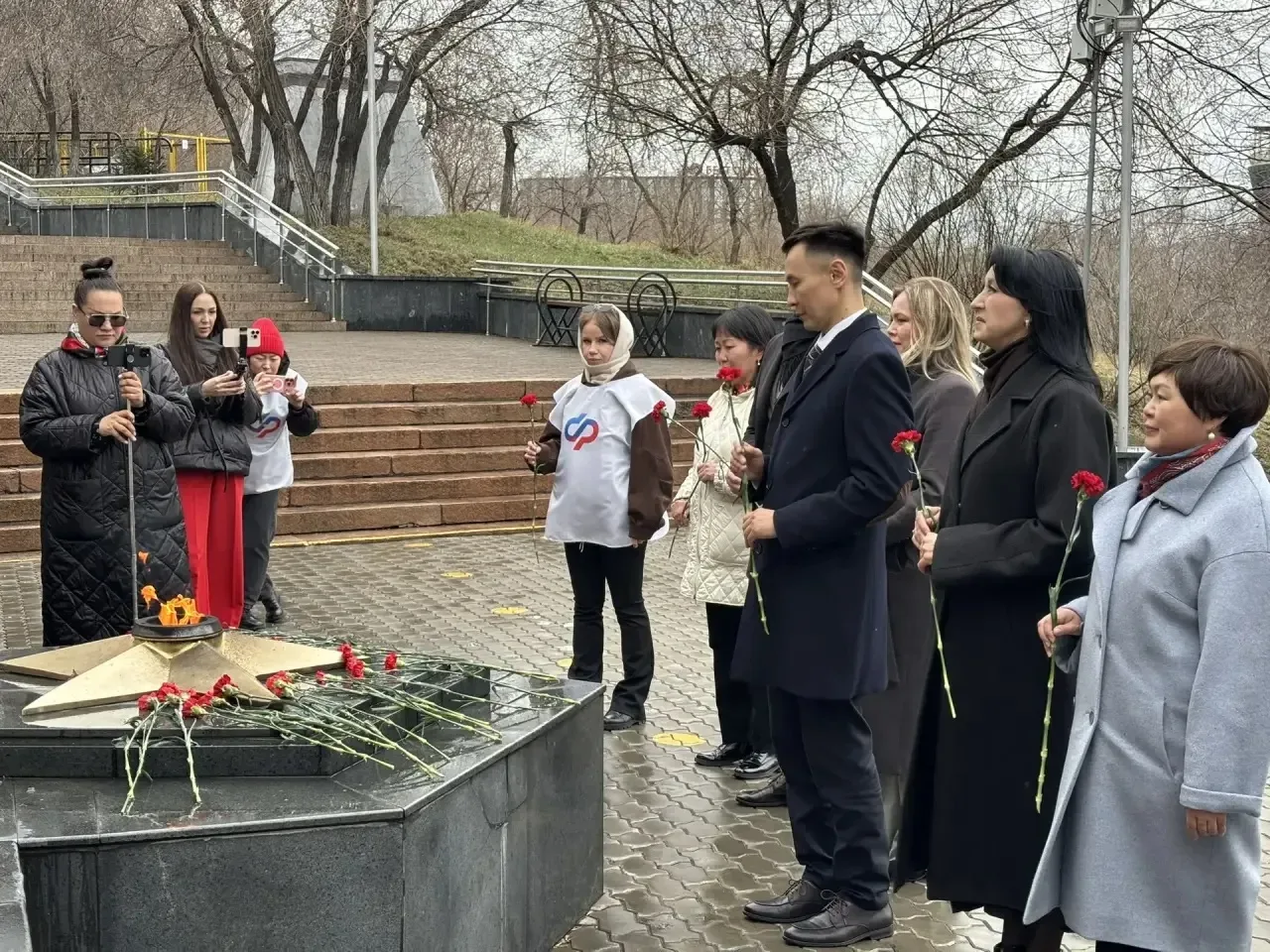 Отделение Социального фонда России по Республике Бурятия поздравляет жителей республики с Днем Велик