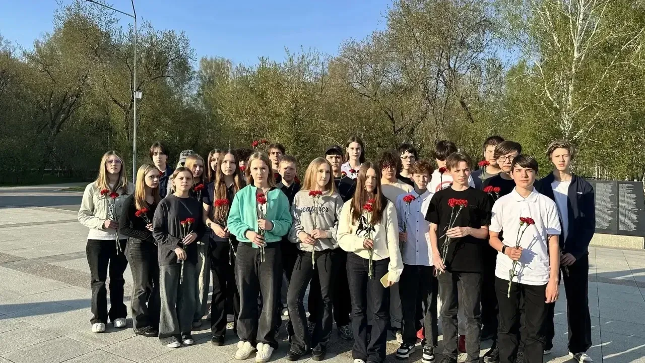 🇷🇺Никто не забыт, ничто не забыто 🎖В преддверии Дня Победы наша школа стала частью большого памятног