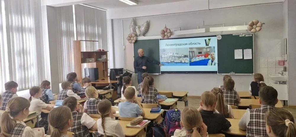🥋Вчера в 4 «В» классе прошло занятие по профориентации, которое провёл Лайминг Александр. #Лицей179_