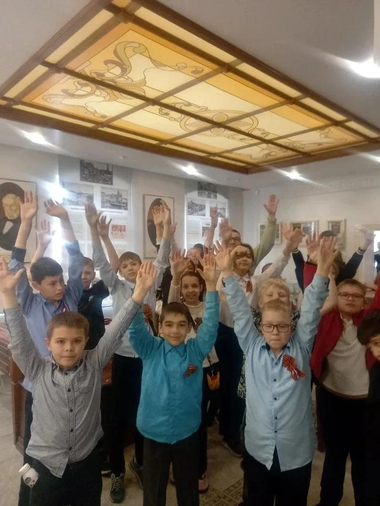 ✨7 - 8 мая  наши школьники активно участвовали в программе «Профориентация — Шаг в Будущее» и открыл
