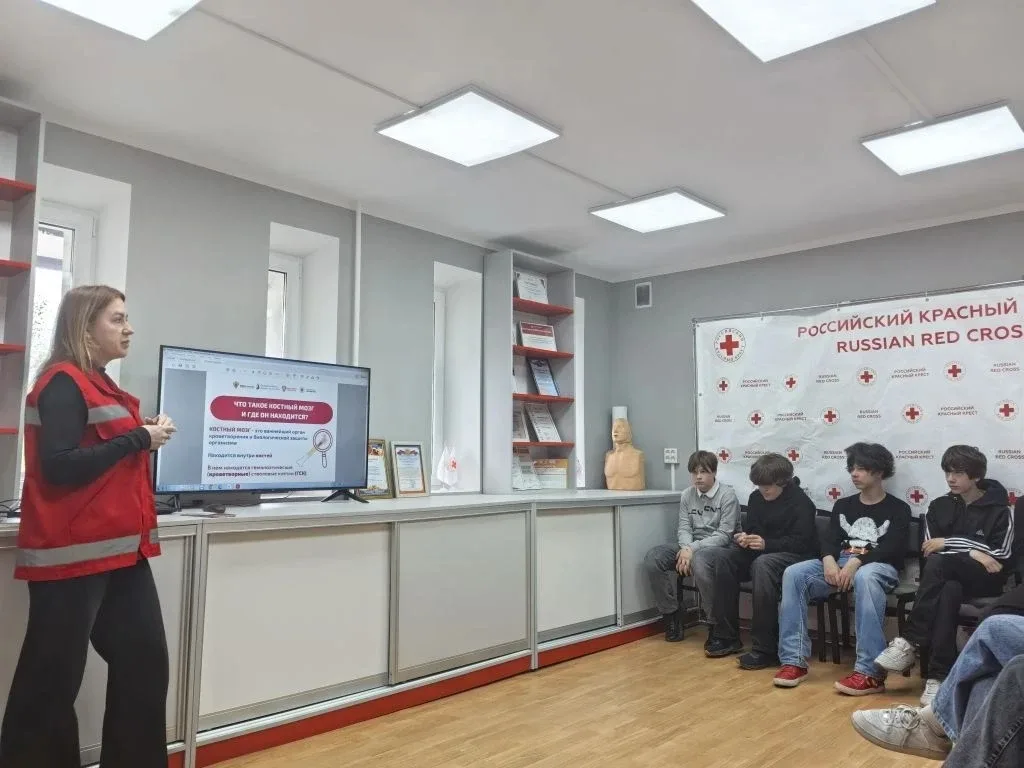 Сегодня учащиеся 7б1 класса в рамках проекта «Билет в будущее» посетили региональное отделение Росси