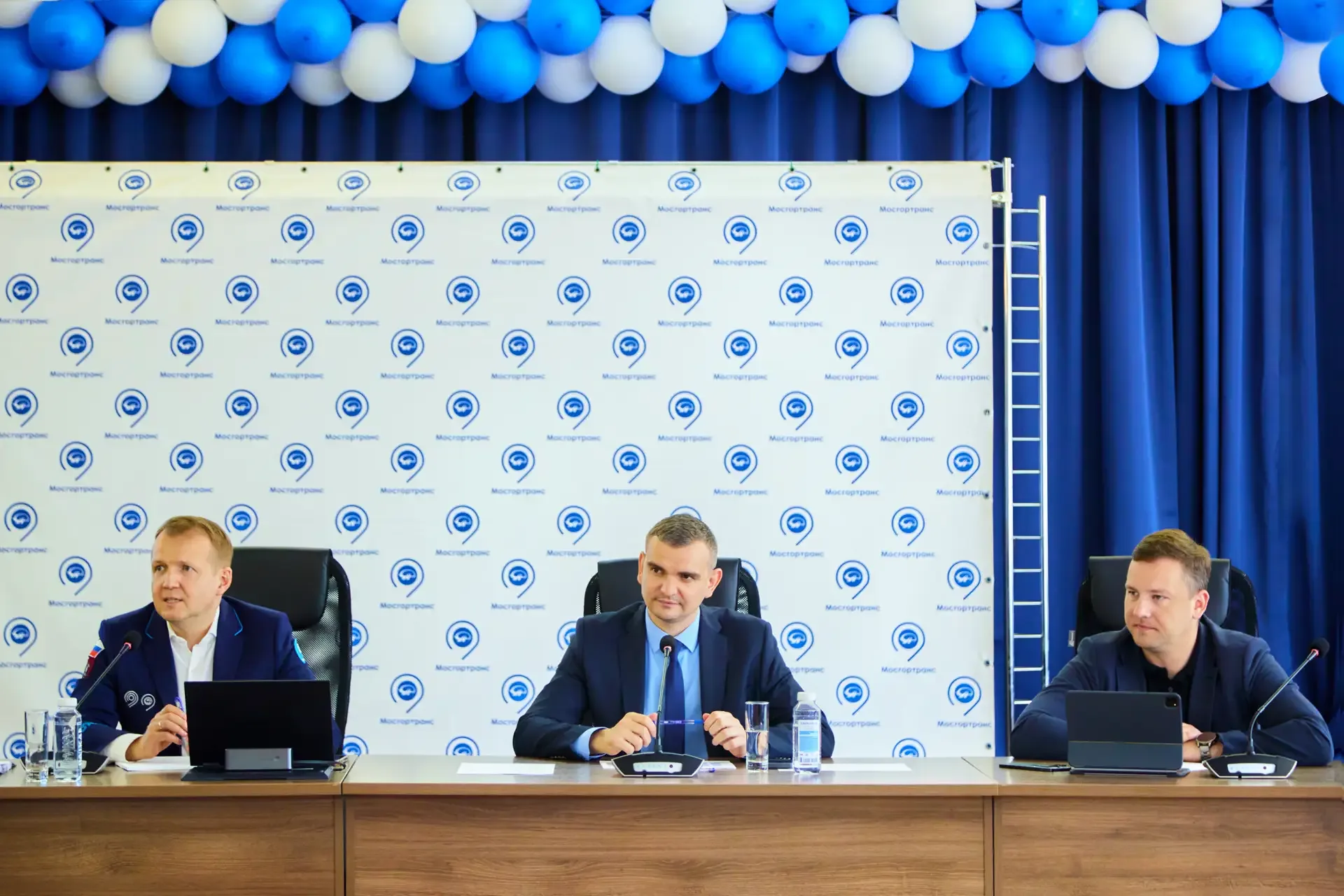 2️⃣1️⃣6️⃣-й селектор Мосгортранса  На эксплуатационной площадке «Фили» состоялось еженедельное совещ