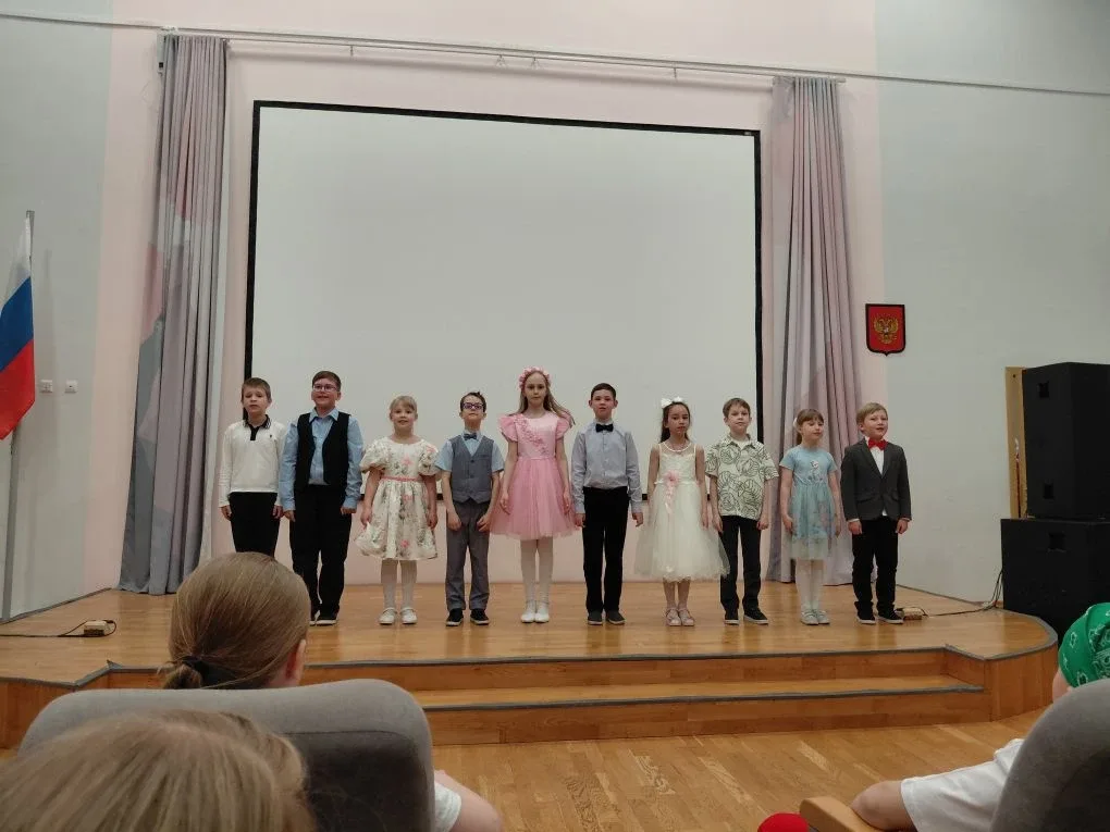 🎈Школьная пора: праздник детства в стенах нашего лицея  Вчера, в Международный день семьи, актовый з